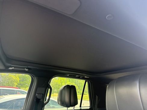 Used 2025 Lincoln Navigator L Reserve w/ Jet Appearance Package image 6