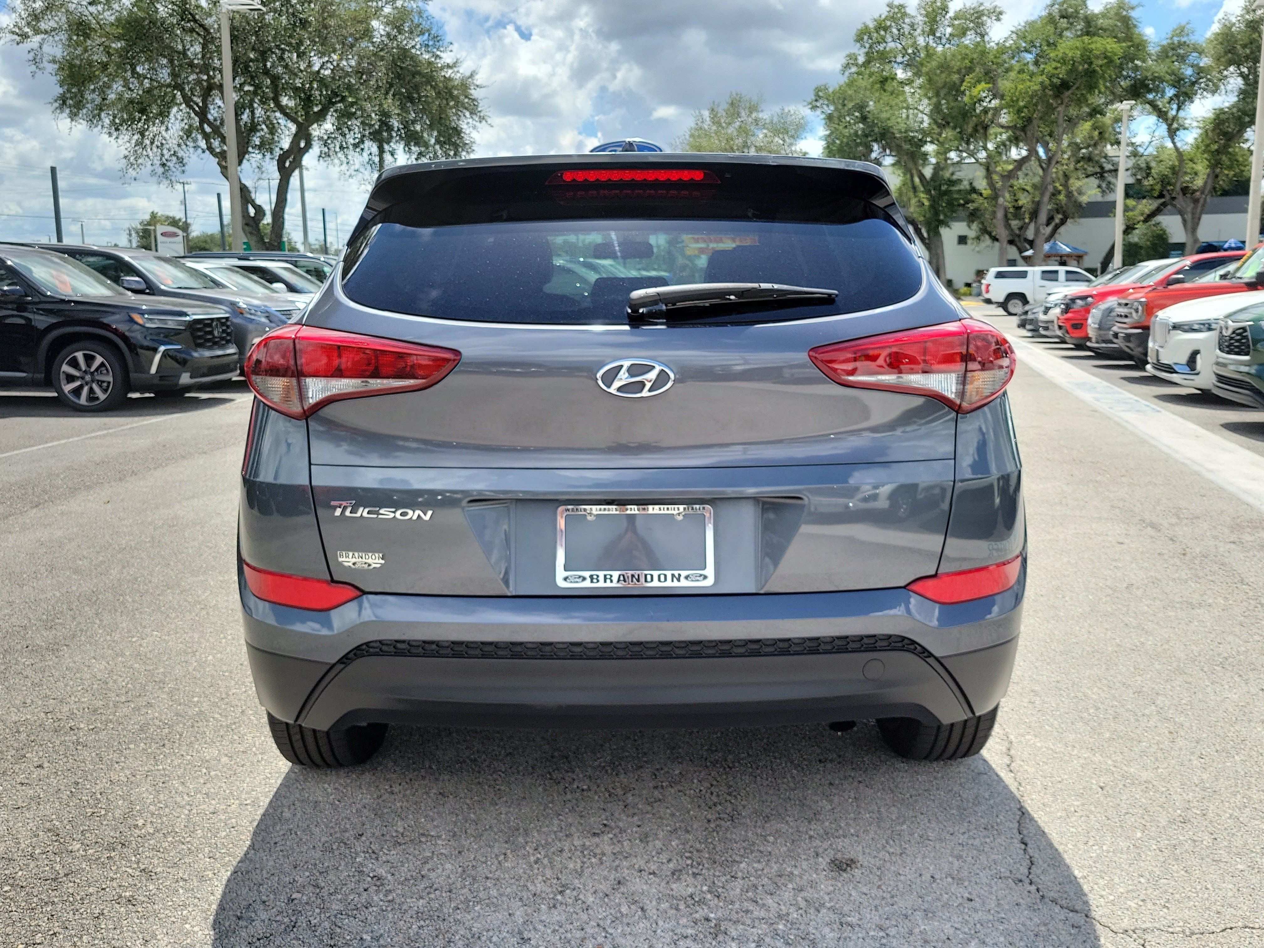 Used 2018 Hyundai Tucson SE w/ Cargo Package FWD image 8