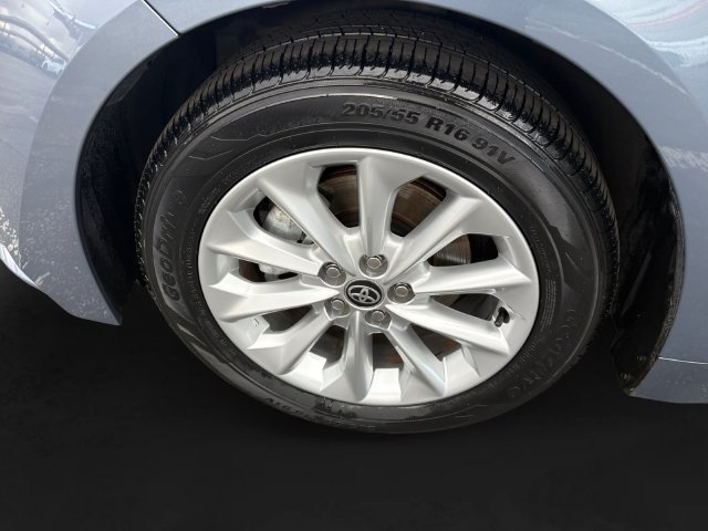 Certified 2022 Toyota Corolla LE w/ LE Convenience Package FWD image 11