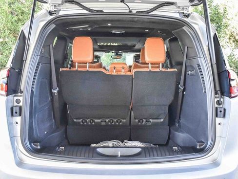 New 2026 Chrysler Pacifica Pinnacle w/ Trailer Tow Group image 26