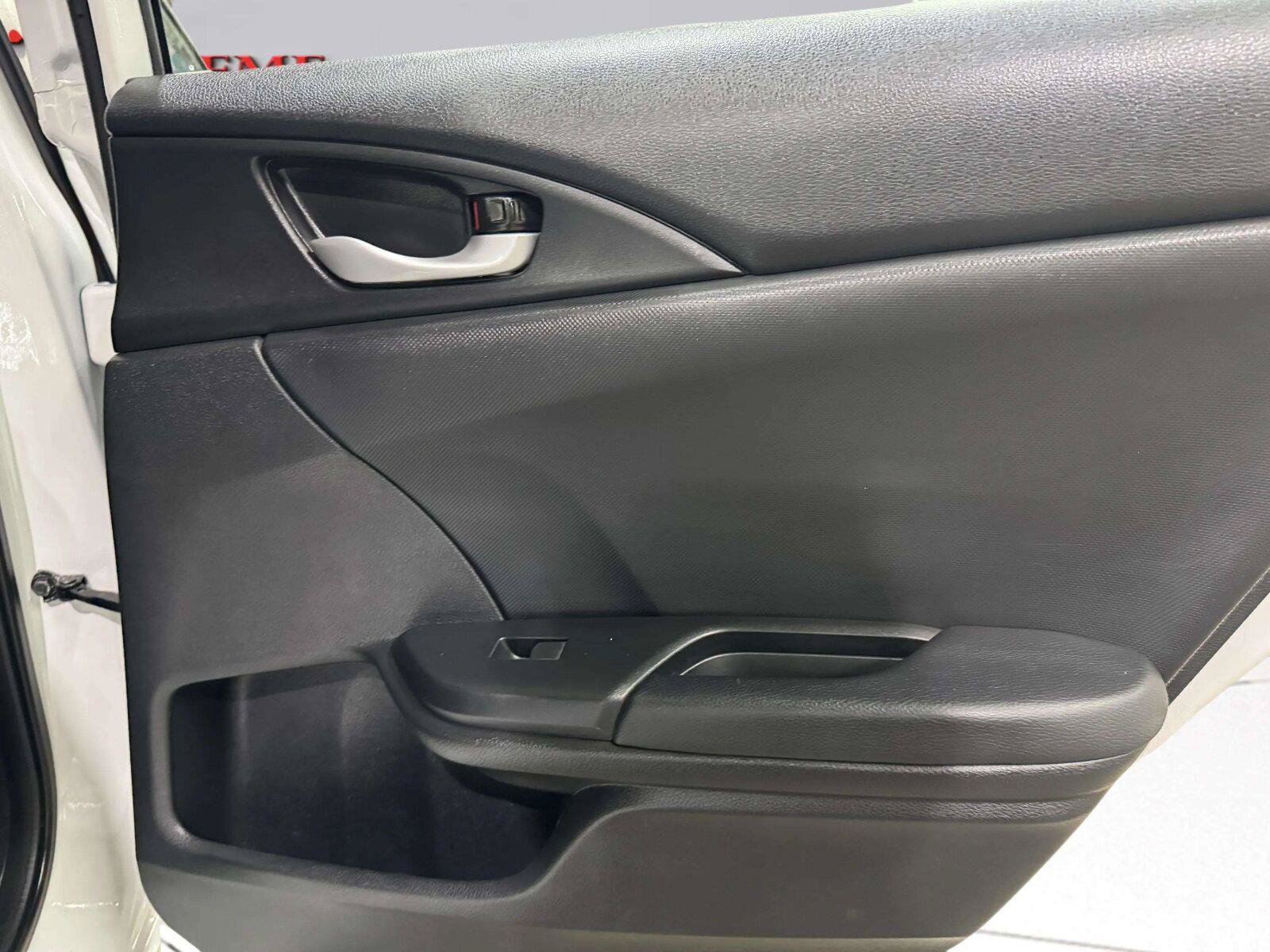 Used 2020 Honda Civic Sport image 29