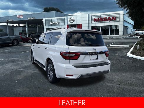 Used 2022 Nissan Armada SL w/ Captain's Chairs Package image 6