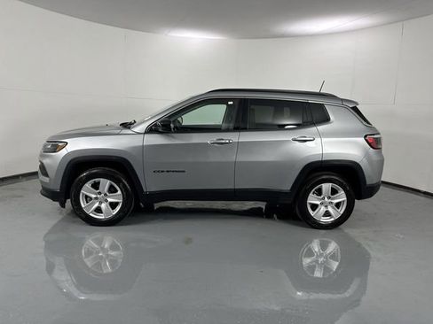 Used 2022 Jeep Compass Latitude AWD/4WD image 29