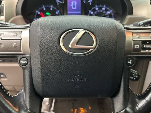 Used 2018 Lexus GX 460 Premium AWD/4WD image 16