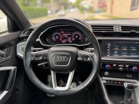 Used 2020 Audi Q3 2.0T Premium w/ Convenience Package AWD/4WD image 34
