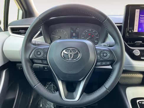 Used 2025 Toyota Corolla SE FWD image 12