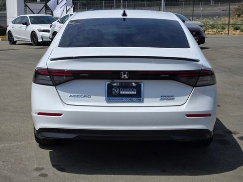 Used 2024 Honda Accord Sport image 6