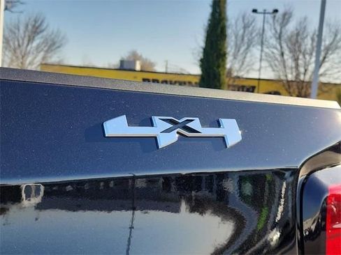 New 2026 GMC Sierra 1500 Elevation image 11