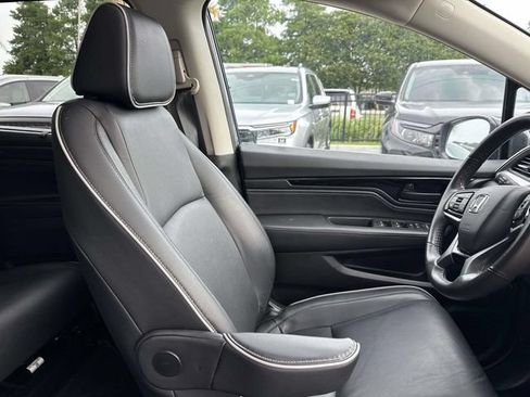 Used 2025 Honda Odyssey Touring image 12