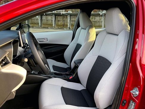 Used 2026 Toyota Corolla SE image 23