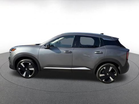 Used 2026 Nissan Kicks SR AWD/4WD image 7