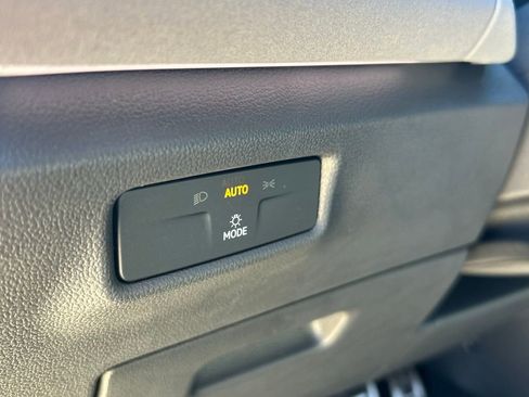 New 2026 Volkswagen Tiguan SE R-Line image 58