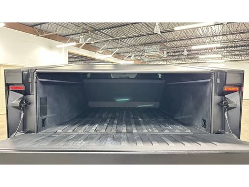 Used 2025 Tesla Cybertruck Cyberbeast AWD/4WD image 15