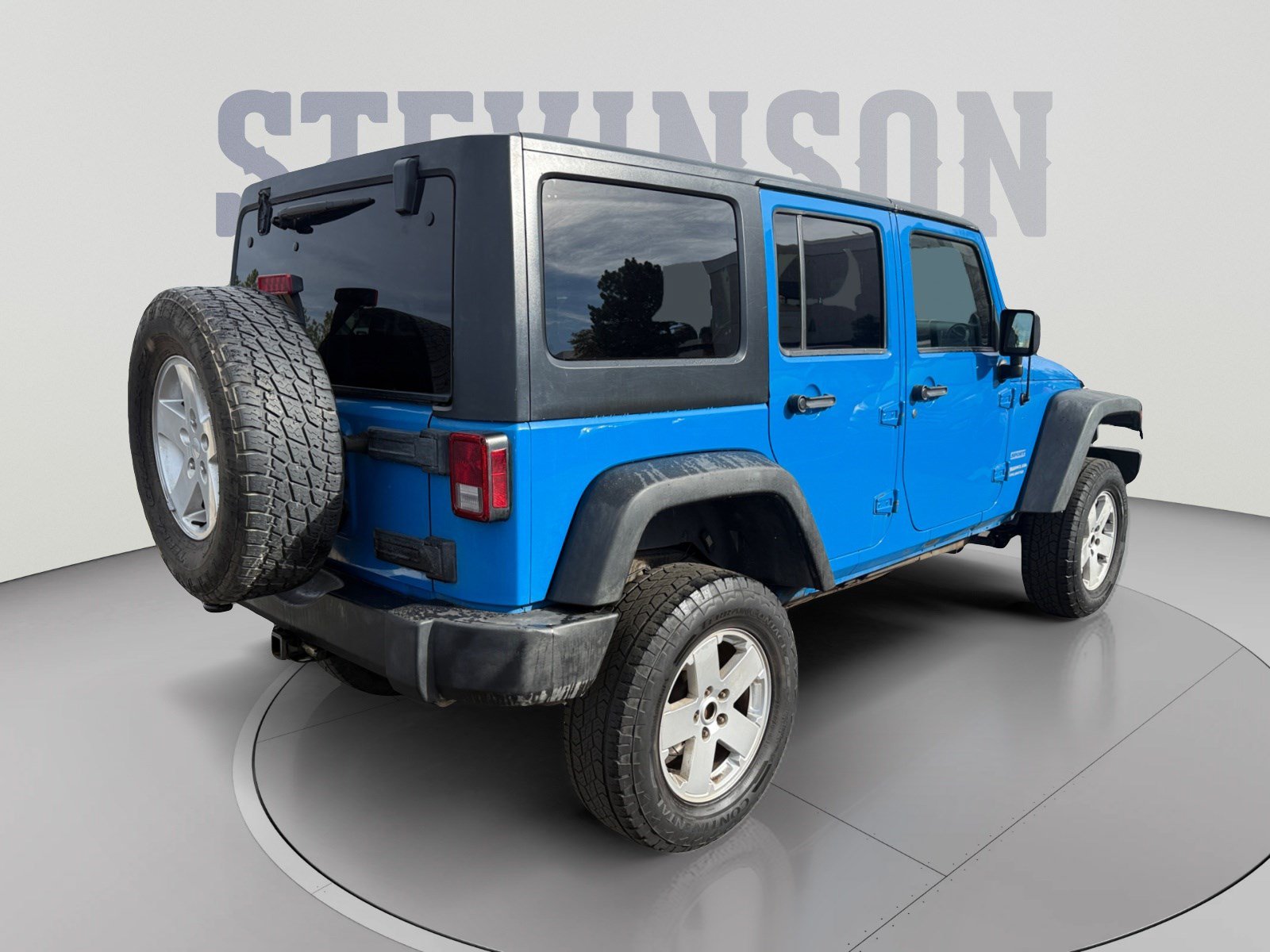 Used 2012 Jeep Wrangler Unlimited Sport AWD/4WD image 5