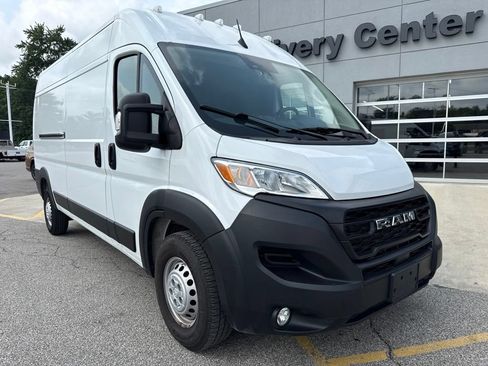 Used 2025 RAM ProMaster 2500 w/ Convenience Group FWD image 15