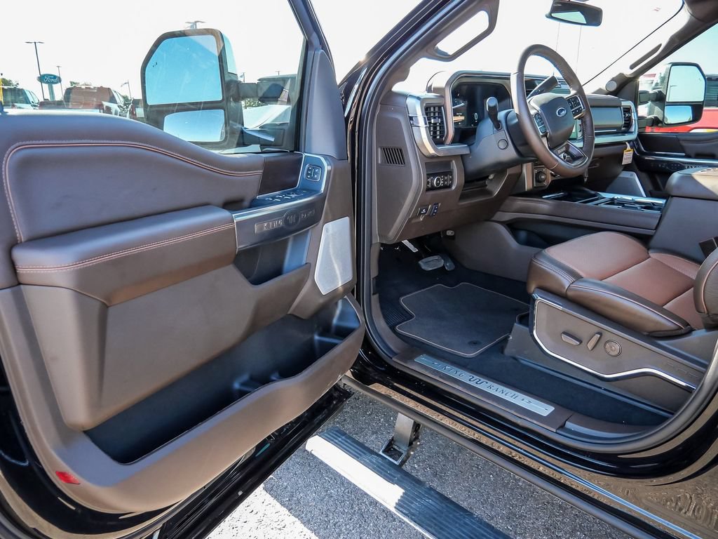 Used 2026 Ford F350 King Ranch w/ Chrome Package AWD/4WD image 36