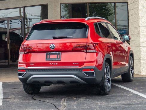 Used 2023 Volkswagen Taos SEL AWD/4WD image 3
