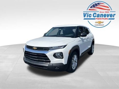 Used 2023 Chevrolet TrailBlazer LS FWD image 1