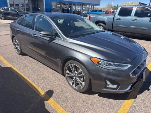 Used 2020 Ford Fusion Titanium image 3