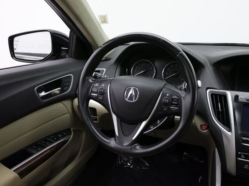 Used 2020 Acura TLX FWD image 31