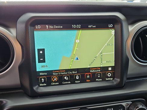 Used 2021 Jeep Wrangler Unlimited Sport AWD/4WD image 23