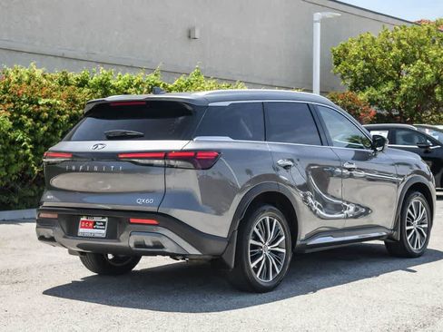 Used 2023 INFINITI QX60 Sensory w/ Vision Package AWD/4WD image 9
