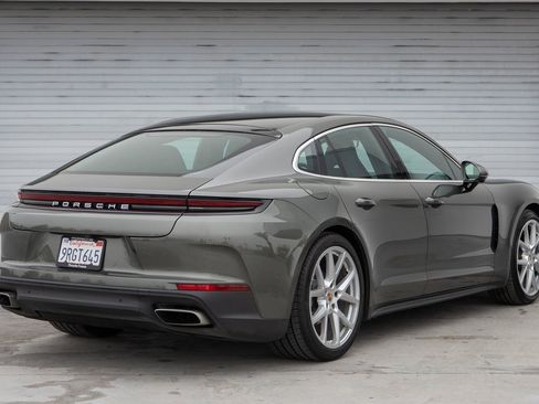 Certified 2024 Porsche Panamera 4 image 7