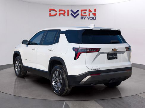 New 2026 Chevrolet Equinox LT w/ LPO, Floor Liner Package image 3