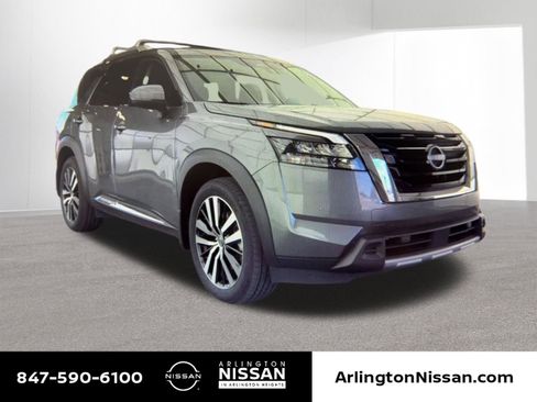 Used 2025 Nissan Pathfinder Platinum w/ Cargo Package AWD/4WD image 1