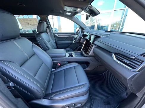 New 2026 GMC Acadia Elevation w/ Elevation Premium Package image 28