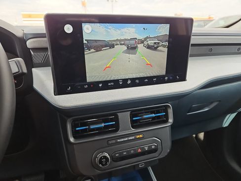 New 2026 Ford Maverick XLT w/ XLT Luxury Package FWD image 24