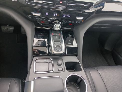 Used 2024 Acura MDX SH-AWD w/ Technology Package image 30