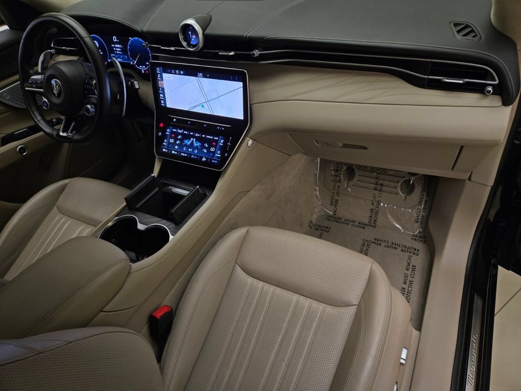 Certified 2023 Maserati Grecale GT AWD/4WD image 27