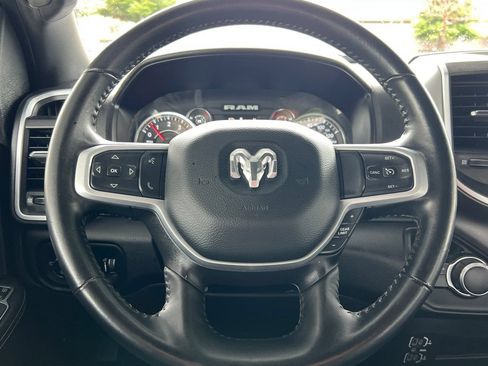 Used 2024 RAM 2500 Big Horn AWD/4WD image 32