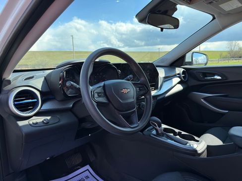 Used 2024 Chevrolet Trax LS w/ LS Convenience Package image 22