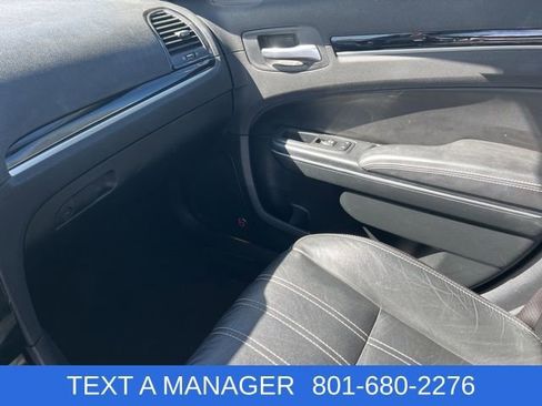 Used 2018 Chrysler 300 S w/ 300S Premium Group RWD image 26