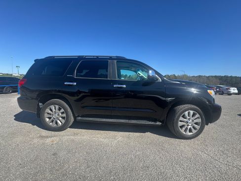 Used 2014 Toyota Sequoia Limited image 1