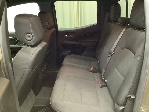 Used 2023 Chevrolet Colorado LT w/ LT Convenience Package II image 25