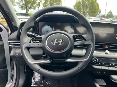 New 2026 Hyundai Elantra Limited FWD image 35