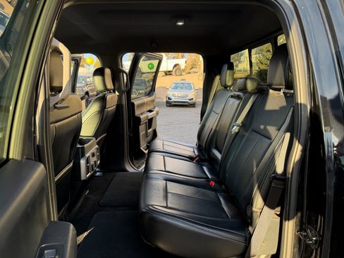 Used 2018 Ford F150 Lariat image 12