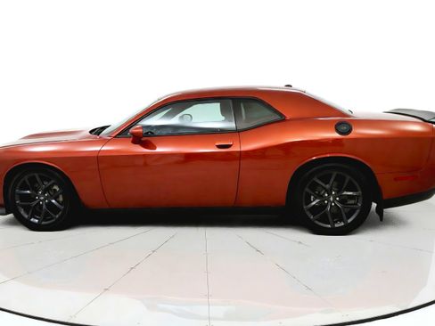 Used 2022 Dodge Challenger GT w/ Blacktop Package RWD image 4