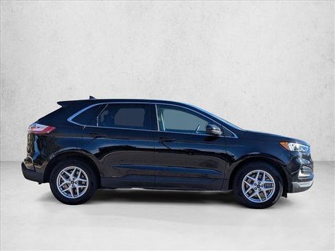 Used 2023 Ford Edge SEL image 4