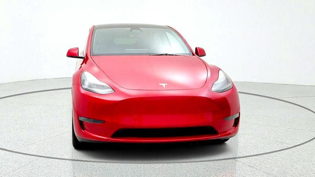 Used 2023 Tesla Model Y Long Range AWD/4WD image 2