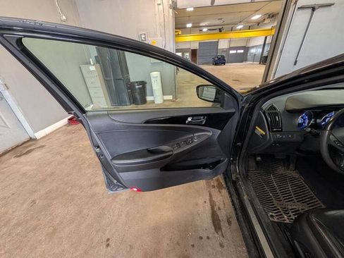 Used 2012 Hyundai Sonata Limited FWD image 22