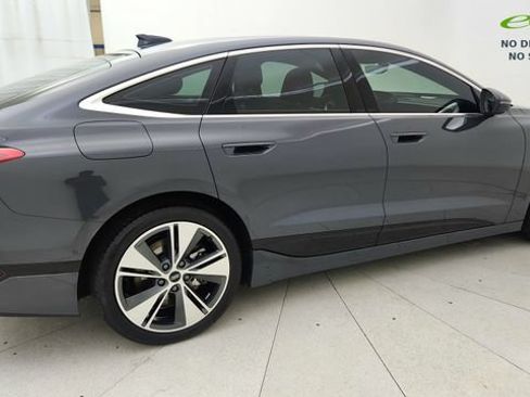 Used 2025 Audi A6 e-tron Premium Plus w/ Premium Plus RWD image 6