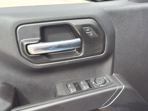 New 2026 Chevrolet Silverado 1500 Custom w/ LPO, Dark Essentials Package image 9