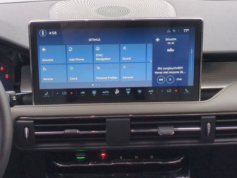 New 2026 Lincoln Corsair Premiere image 18