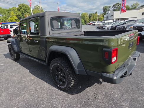 Certified 2023 Jeep Gladiator Sport w/ Trailer Tow Package AWD/4WD image 6