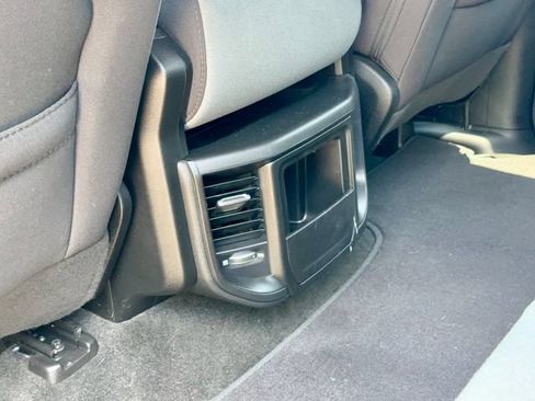 Used 2023 RAM 1500 Big Horn AWD/4WD image 12