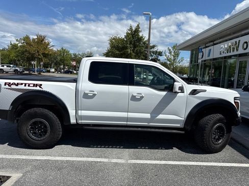 Used 2025 Ford F150 Raptor AWD/4WD image 5